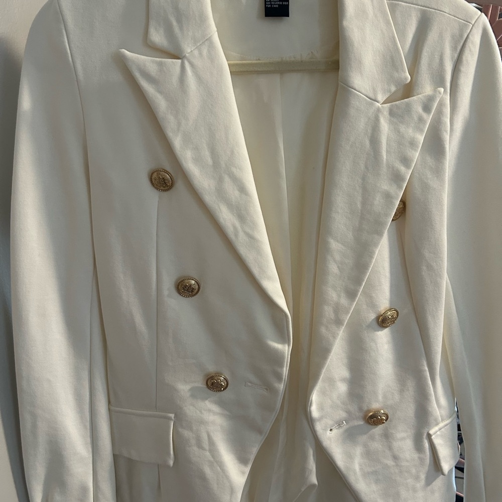 Elegant Cream Double-Breasted Women's Blazer